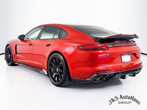 Used 2018 Porsche Panamera 4S image 5