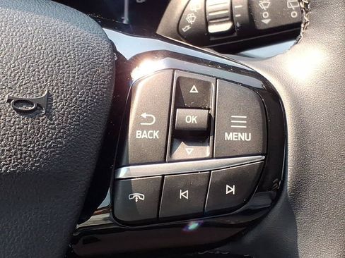 Used 2025 Ford Escape SE FWD image 23