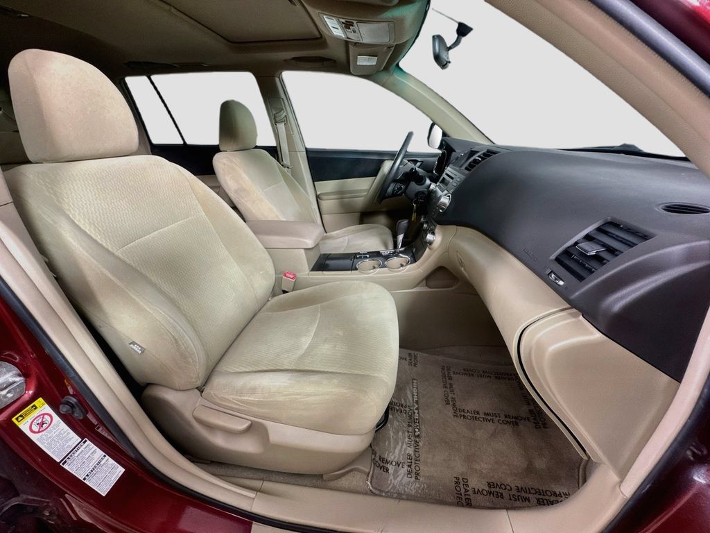 Used 2010 Toyota Highlander 4WD w/ Extra Value Pkg 2 image 32