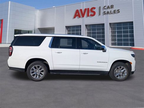 Used 2023 Chevrolet Suburban Premier image 5