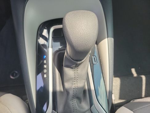 Used 2023 Toyota Corolla LE FWD image 29