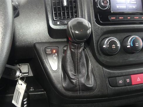 Used 2018 RAM ProMaster 2500 w/ Premium Appearance Group image 34