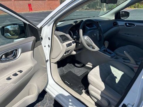 Used 2013 Nissan Sentra FE+ SV FWD image 9