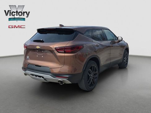 Used 2023 Chevrolet Blazer LT image 17