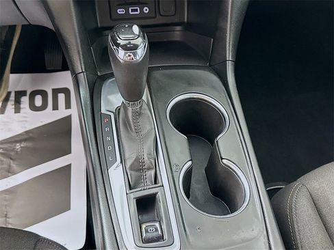 Used 2019 Chevrolet Equinox LT w/ Sun & Navigation Package image 17