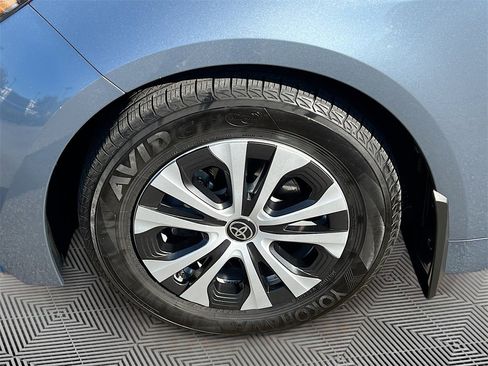 Used 2022 Toyota Corolla LE image 28