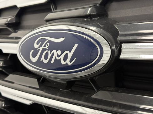 New 2026 Ford Explorer Active w/ Active Comfort Package image 12