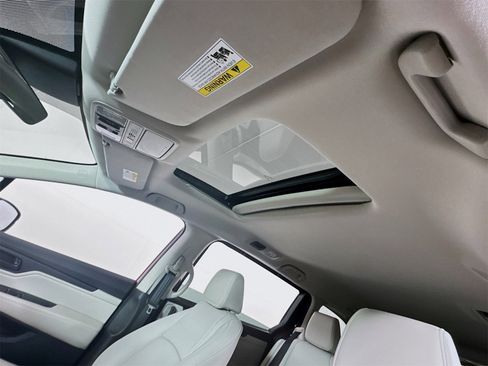 Certified 2026 Honda Odyssey EX-L image 15