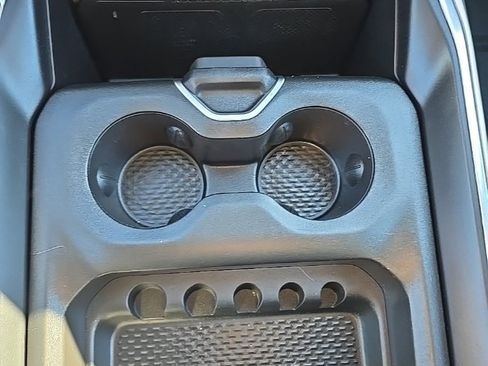 Certified 2022 RAM 1500 Laramie image 32