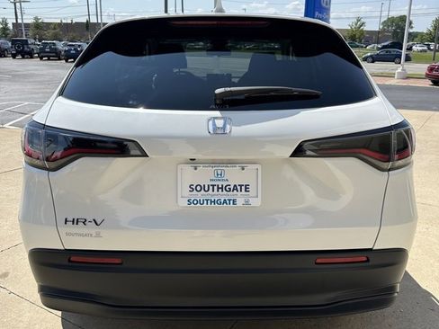 New 2026 Honda HR-V LX image 4