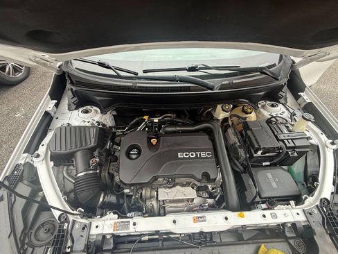 Used 2018 GMC Terrain SLE FWD image 8