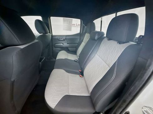 Used 2022 Toyota Tacoma TRD Sport image 22