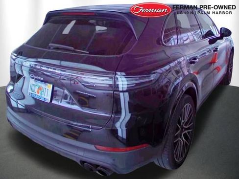 Used 2020 Porsche Cayenne AWD/4WD image 3