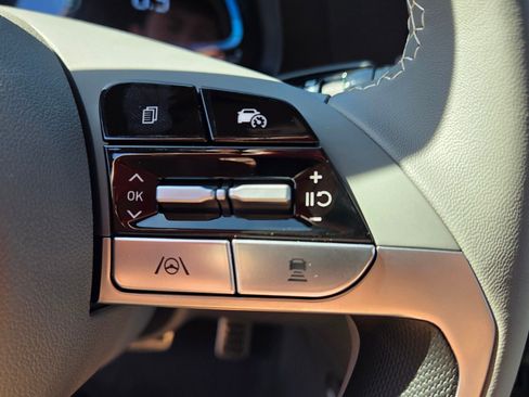 New 2026 Hyundai Elantra SEL Sport Premium FWD image 25