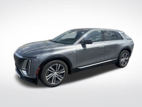Used 2023 Cadillac Lyriq 2WD image 2