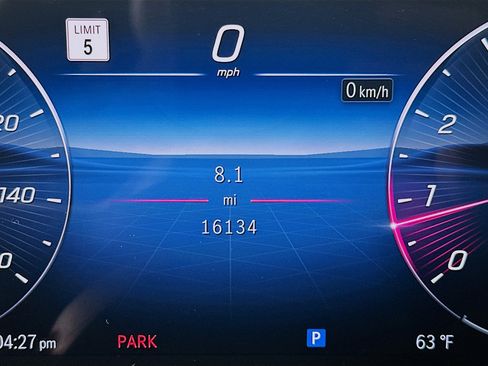 Used 2025 Mercedes-Benz CLE 300 4MATIC Coupe image 19