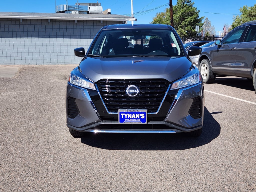 Certified 2025 Nissan Kicks Play S FWD image 2