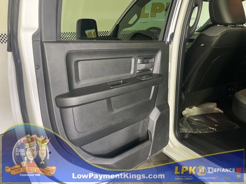 Used 2025 RAM 2500 Tradesman w/ Chrome Appearance Group image 24