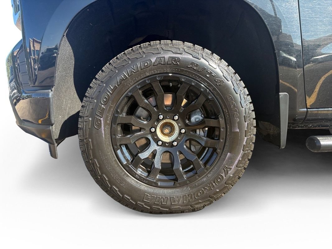 Used 2021 Chevrolet Silverado 1500 RST AWD/4WD image 9