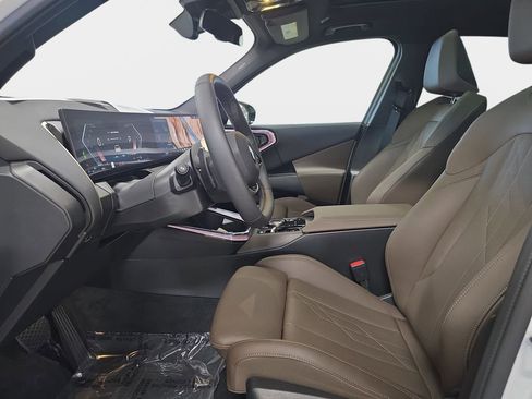 Used 2025 BMW X3 xDrive30i w/ Convenience Package image 17