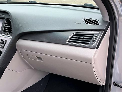 Used 2017 Hyundai Sonata Sport w/ Value Edition Package 02 image 18