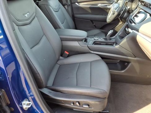 Used 2025 Cadillac XT5 Sportv AWD/4WD image 24
