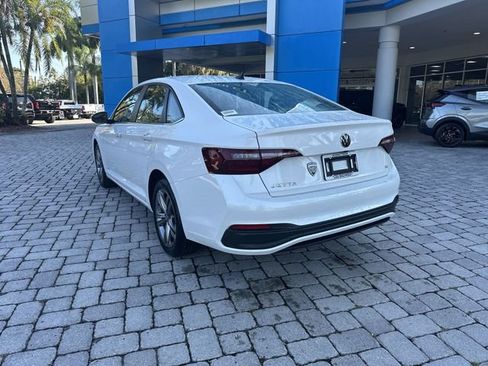 Used 2024 Volkswagen Jetta SE FWD image 35