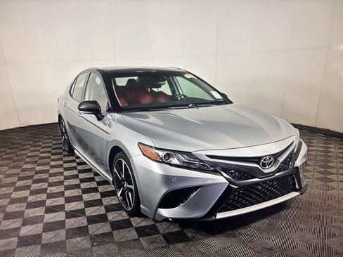 Used 2018 Toyota Camry XSE w/ Four Season Floor Mat Package FWD image 4