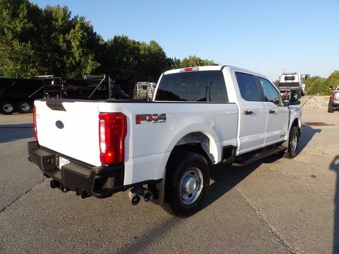 Used 2025 Ford F250 XL w/ XL Off-Road Package AWD/4WD image 8
