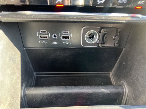Used 2024 Jeep Grand Cherokee Limited 4xe AWD/4WD image 36