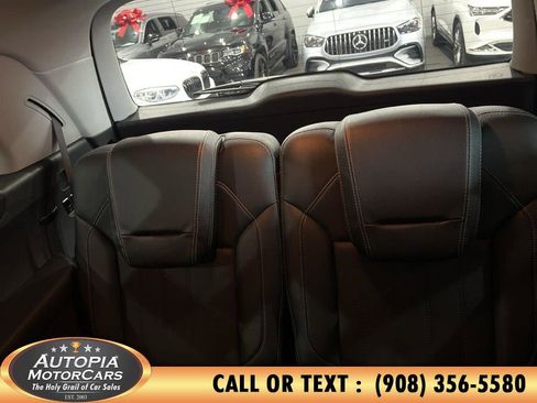 Used 2014 Mercedes-Benz GL 450 4MATIC image 17