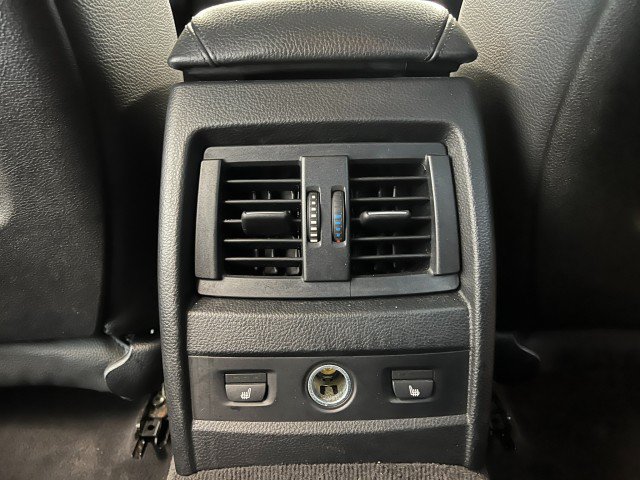 Used 2015 BMW 328i xDrive Sedan AWD/4WD image 29