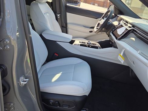 New 2026 Jeep Cherokee Limited image 15