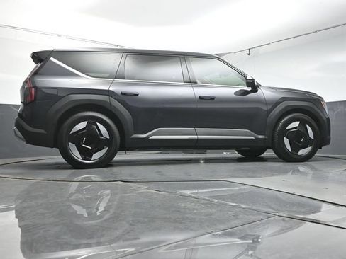Used 2026 Kia EV9 Light RWD image 43