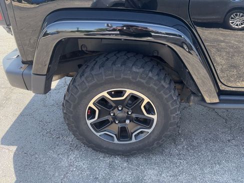 Used 2016 Jeep Wrangler Unlimited Rubicon AWD/4WD image 16