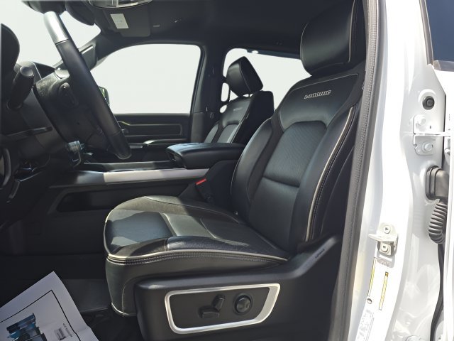 Used 2022 RAM 1500 Laramie w/ Sport Appearance Package AWD/4WD image 9