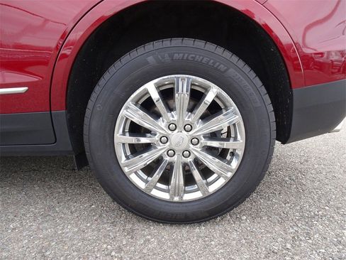 Used 2018 Cadillac XT5 Luxury w/ Driver Awareness Package image 24