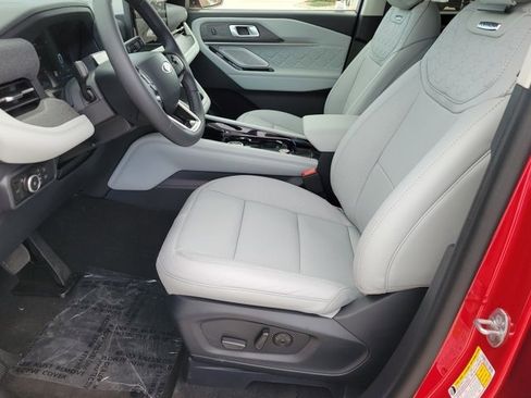 New 2026 Ford Explorer Platinum w/ LUX Leather Package image 6