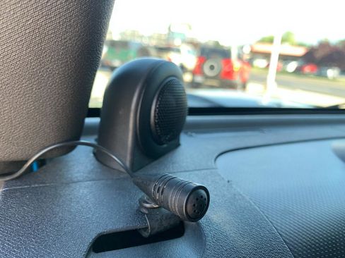 Used 2010 Jeep Wrangler Unlimited Rubicon w/ Dual Top Group image 49