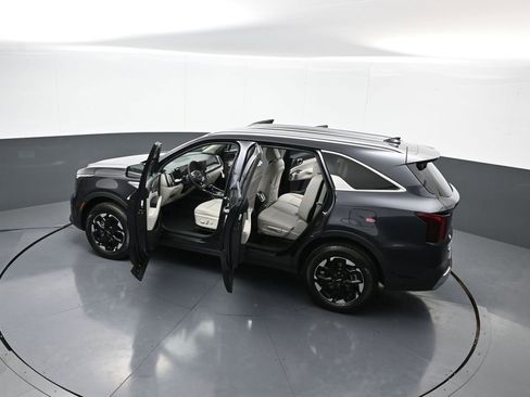 New 2025 Kia Sorento S image 43