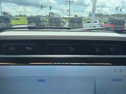 Used 2022 Ford F350 Lariat w/ Lariat Ultimate Package AWD/4WD image 47