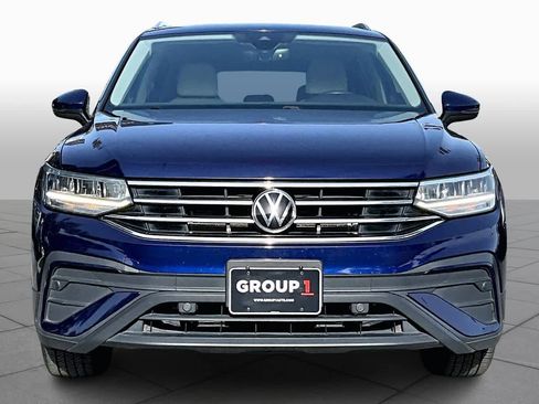 Used 2023 Volkswagen Tiguan SE image 4