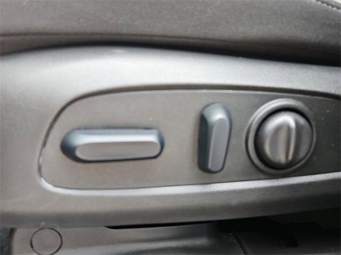 Used 2024 Chevrolet TrailBlazer LT w/ Convenience Package image 14