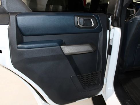 Used 2021 Ford Bronco Outer Banks AWD/4WD image 14