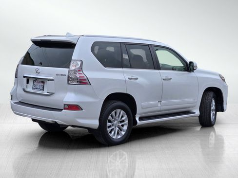 Used 2017 Lexus GX 460 Premium w/ Premium Package AWD/4WD image 4