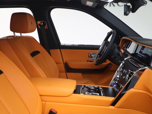 Certified 2026 Rolls-Royce Cullinan AWD/4WD image 21