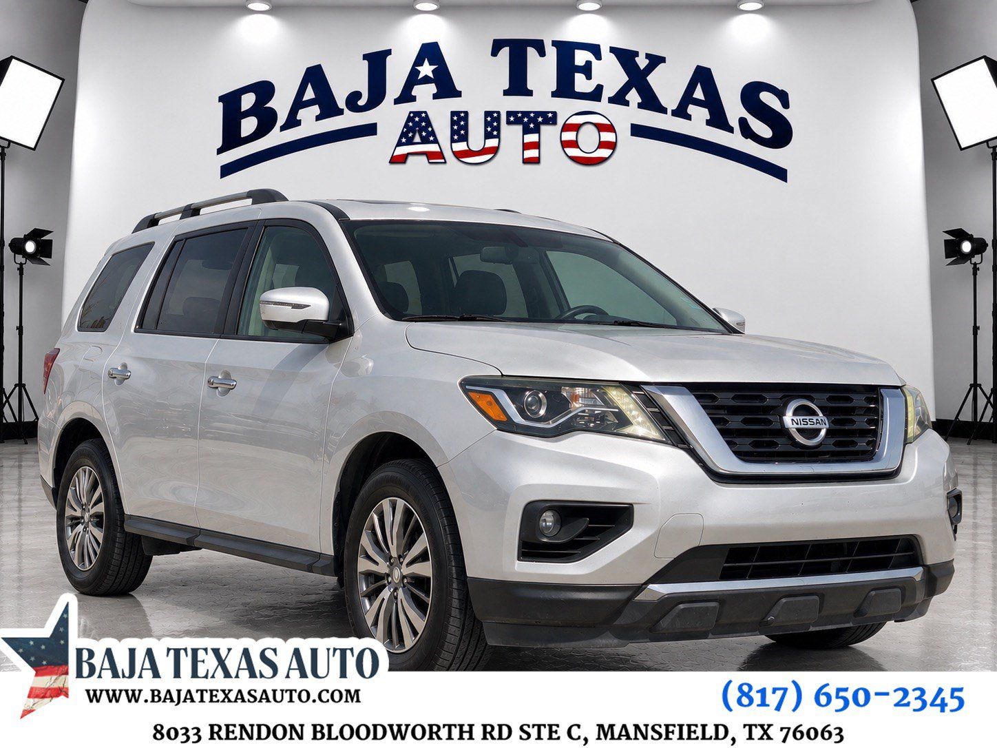 Used 2019 Nissan Pathfinder SL FWD image 1