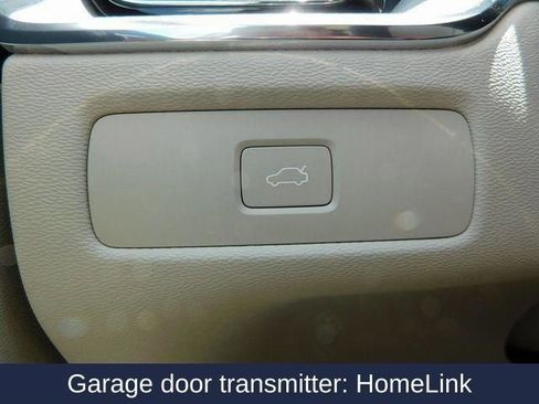 New 2025 Volvo XC60 B5 Plus w/ Protection Package Premier image 29