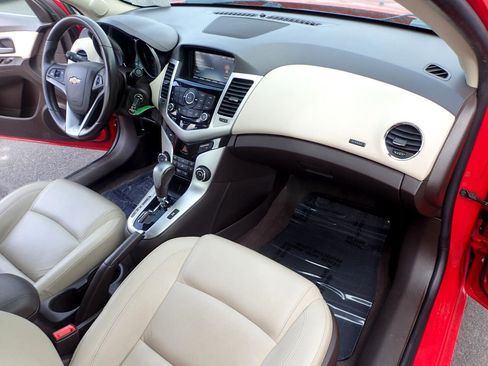 Used 2015 Chevrolet Cruze LT image 12