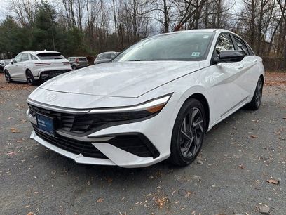 Certified 2025 Hyundai Elantra SEL